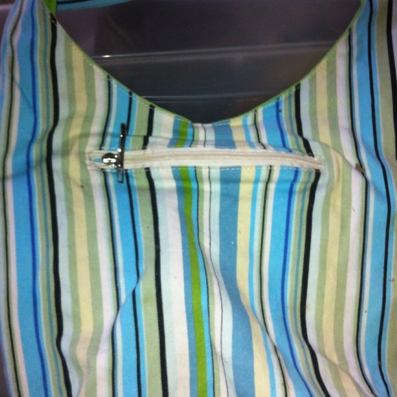 Purse/tote - Picture 1 of 2