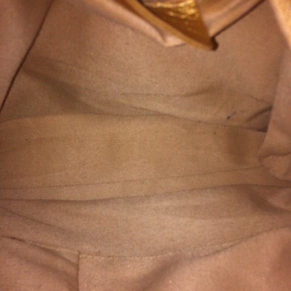 Purse - Picture 3 of 3