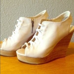 Off white gorgeous wedges