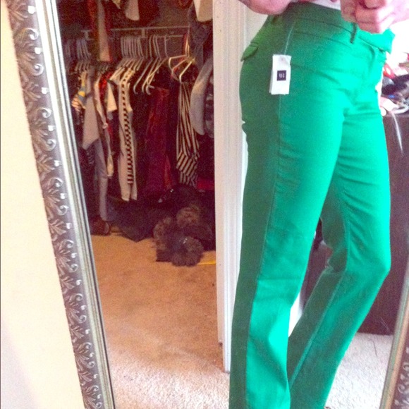Green Gap summer slacks- new - Picture 1 of 1