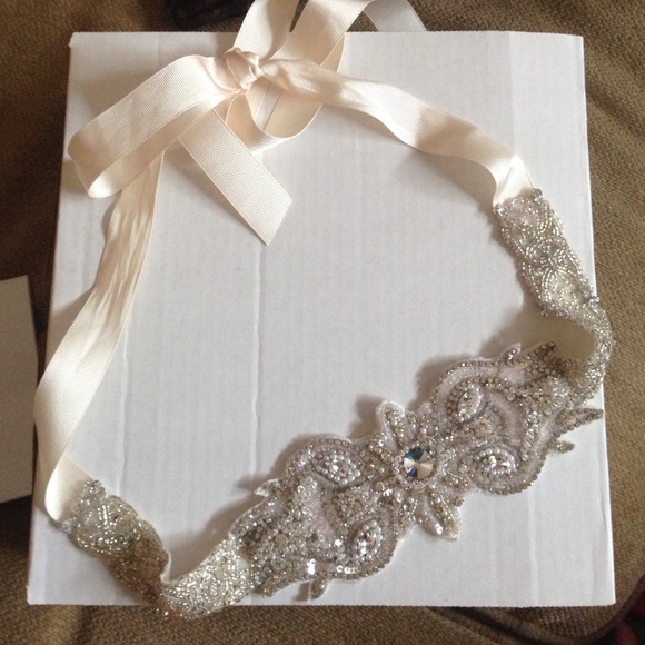 Jeweled belt (Perfect Homecoming dress accessory!)