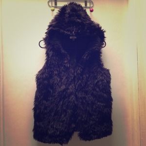 Faux black fur hoodie vest!