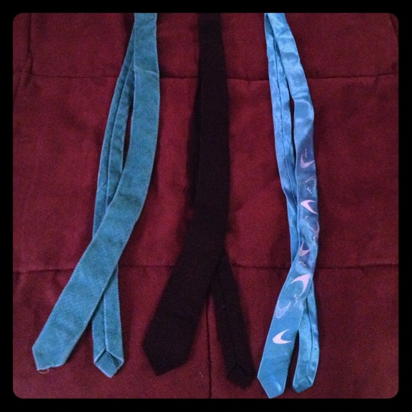 Skinny ties