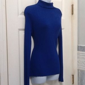 Gorgeous royal blue INC top