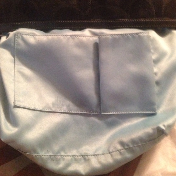 Coach - Picture 3 of 4