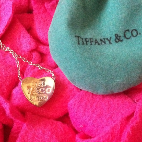 T&CO Heart necklace