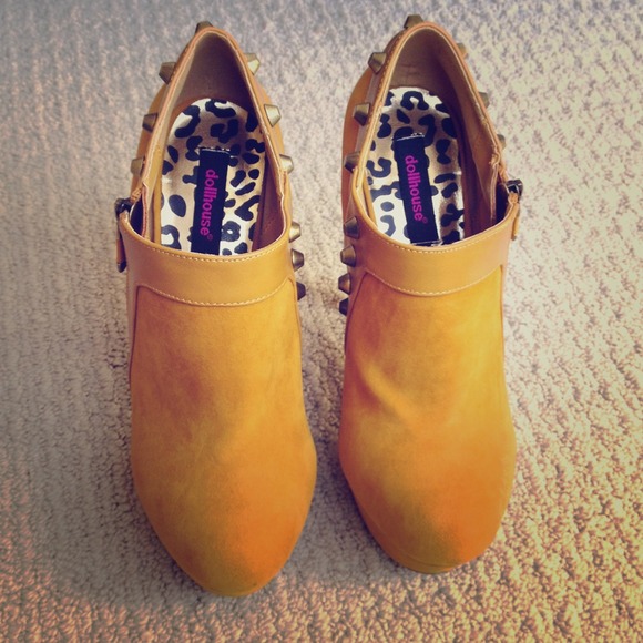 Dollhouse heels