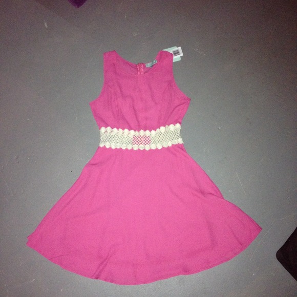 REDUCED Pink Daisy Crochet I&E dress