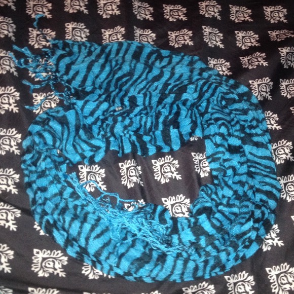 Blue zebra scarf!!