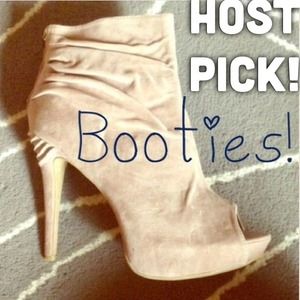 HOST PICK! 1/12 🍂booties🍂