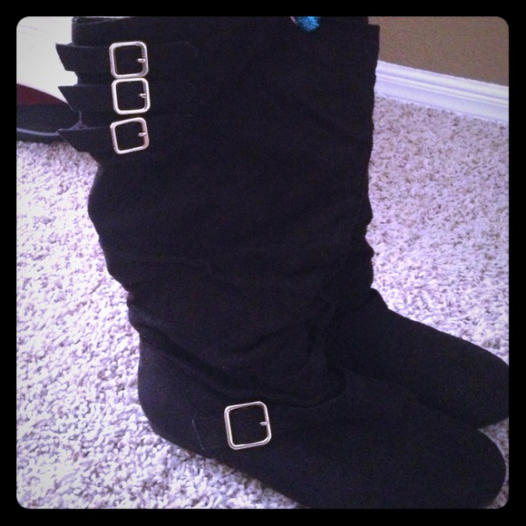 NEVER WORN BLACK SLOUCH BOOTS. NWOT black boots