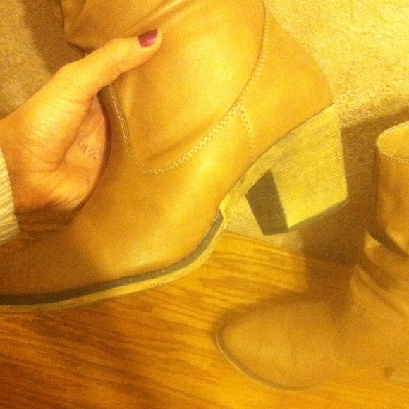 Brown cowboy boots ! - Picture 3 of 3