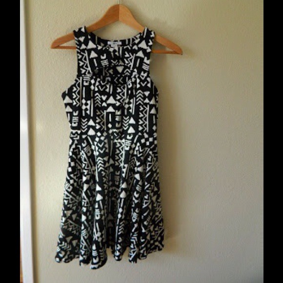 Macy's Cutout Tribal Aztec Skater A-line Dress - Picture 1 of 2