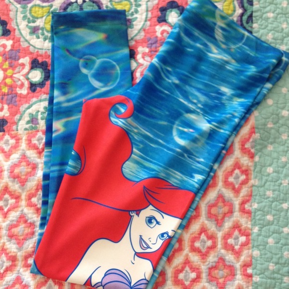 ❌❌SOLD❌❌Little Mermaid Leggings - Picture 2 of 3