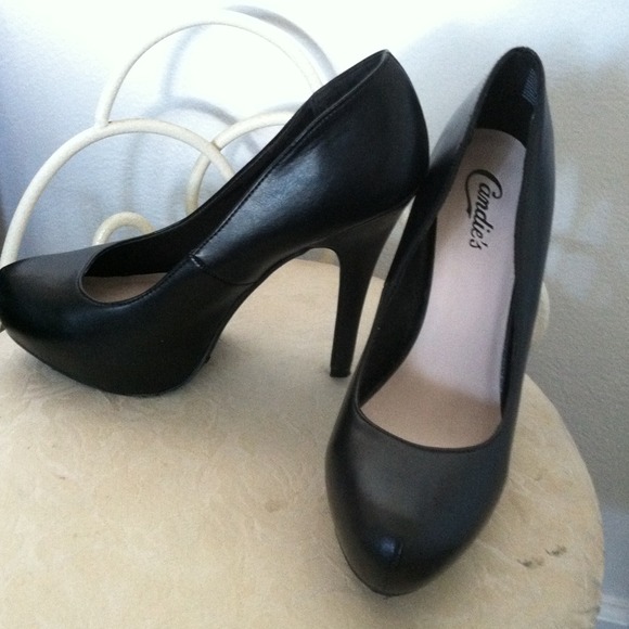 All black pumps!
