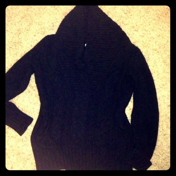 Black oversized chunky sweater