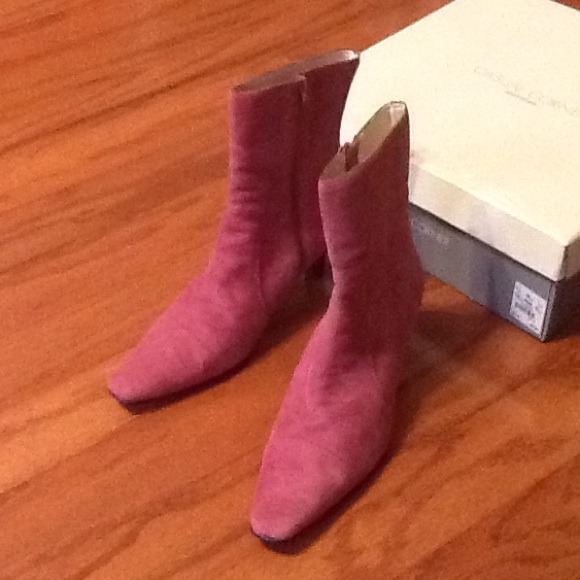 Magenta suede above ankle boot, 6 1/2  M. - Picture 3 of 3