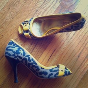 Guess leopard print heels