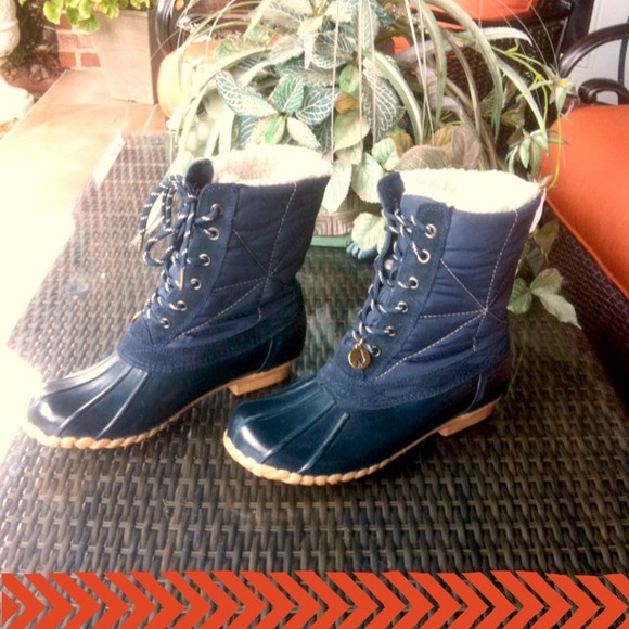 Used Michael Kors Handbags >> Sporto - 💙Sporto May Duck Boots💙 from Katie's closet on ... Used Michael Kors Handbags >> Sporto - 💙Sporto May Duck Boots💙 from Katie's closet on ...