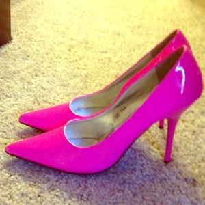 Pointed pumps