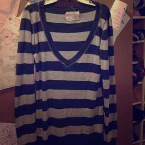 Aeropostale cotton long sleeved sweater