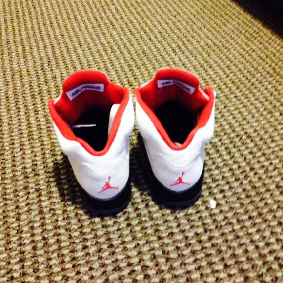 Fire Red 5s - Picture 2 of 3