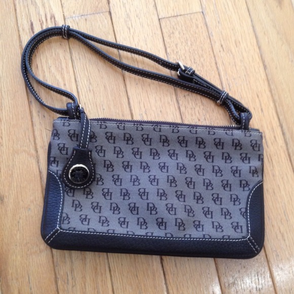Dooney & Bourke Purse