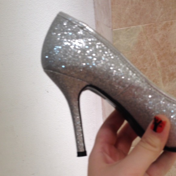 Shoes! - Picture 2 of 2