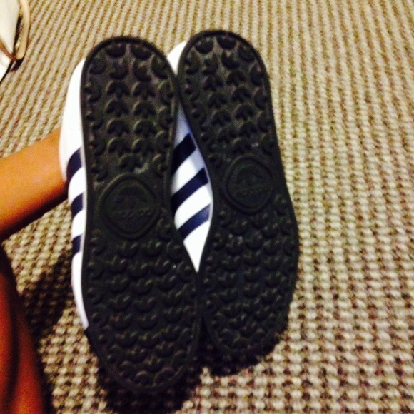 Adidas Sneakers - Picture 4 of 4