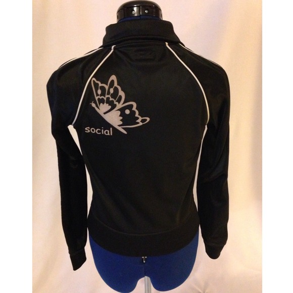 🌟Black "Social Butterfly" Jacket🌟 - Picture 2 of 4