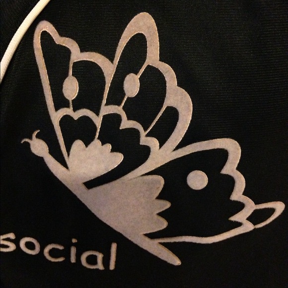 🌟Black "Social Butterfly" Jacket🌟 - Picture 3 of 4