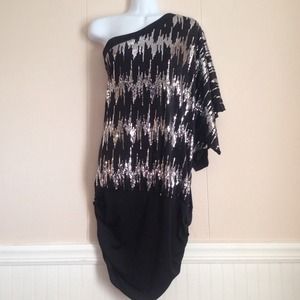 HOLD.....Off the shoulder 🌟Sparkly🌟 Dress