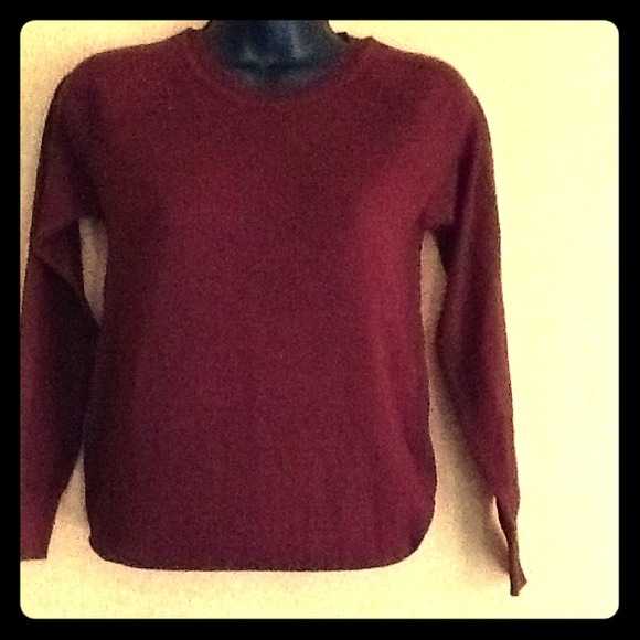 Burgendy sweater