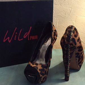 Leopard heels ... Super tall. Very sexy!