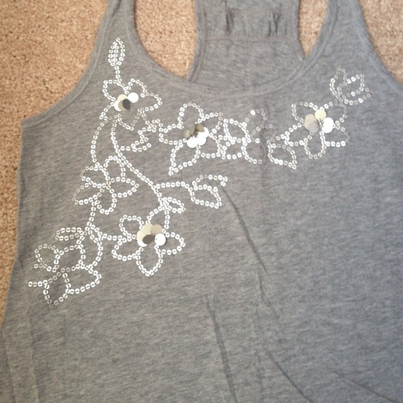 💚bundled💚Detailed Hollister tank