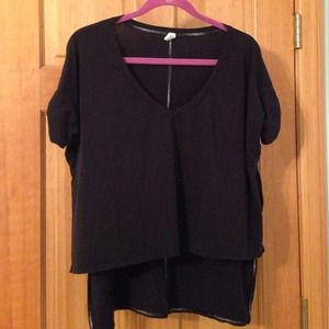 Lululemon Black V-Neck Shirt