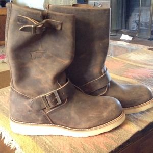 NWOT Red Wing 2975 Engineer Boots