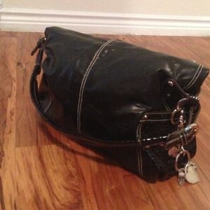 Black Kathy can Zealand purse