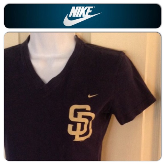 Nike Tops - San Diego Padres Nike Tee Size XS