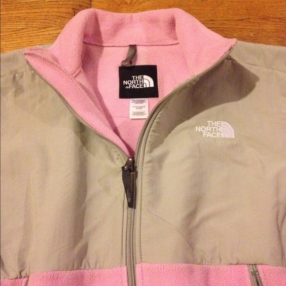 SOLD IN BUNDLE Authentic North Face Denali Fleece - Picture 2 of 4