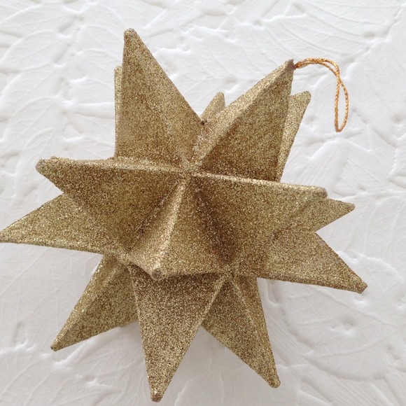 Handmade glittered ornament. - Picture 4 of 4