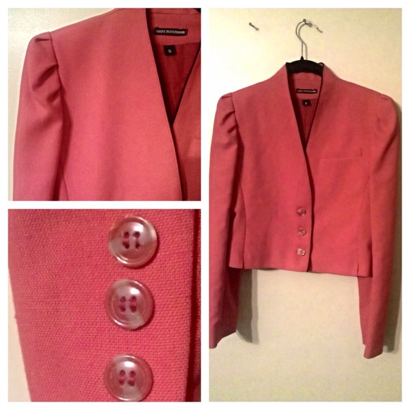 Red blazer with navy trim - Picture 1 of 2