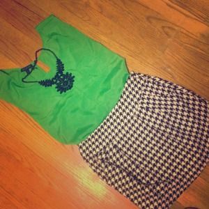 Houndstooth skirt!