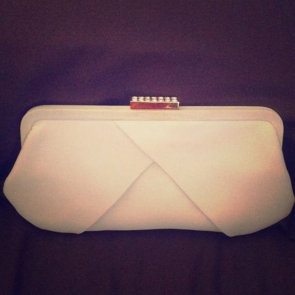 La Regale Clutches & Wallets - Cream and Gold Clutch NWOT