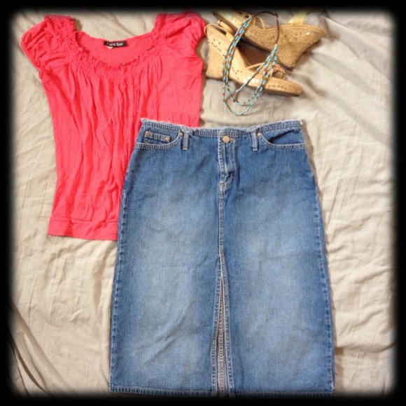 ❗️REDUCED❗️Denim skirt with front slit