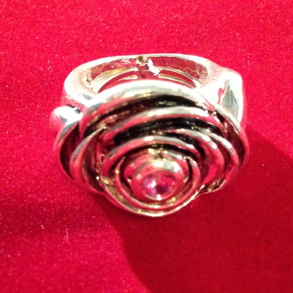 Flower costume ring