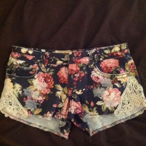 NWOT Floral Shorts with Crochet Sides