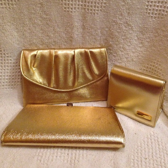 💥💥REDUCED💥 was 40 Bundle of gold clutches!!!! - Picture 3 of 4