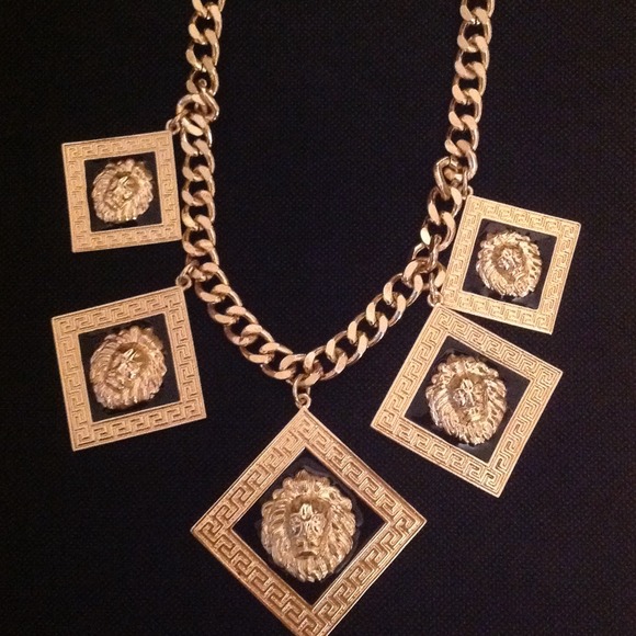 Accessory black and gold - Picture 3 of 4