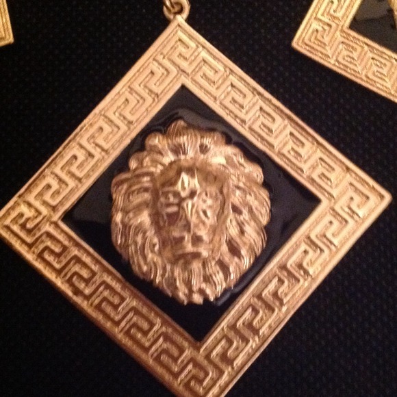 Accessory black and gold - Picture 4 of 4